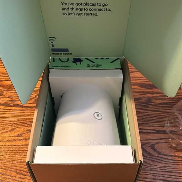 CenturyLink modem/router with cables and original packaging. Model no C4009BG - Picture 4 of 4